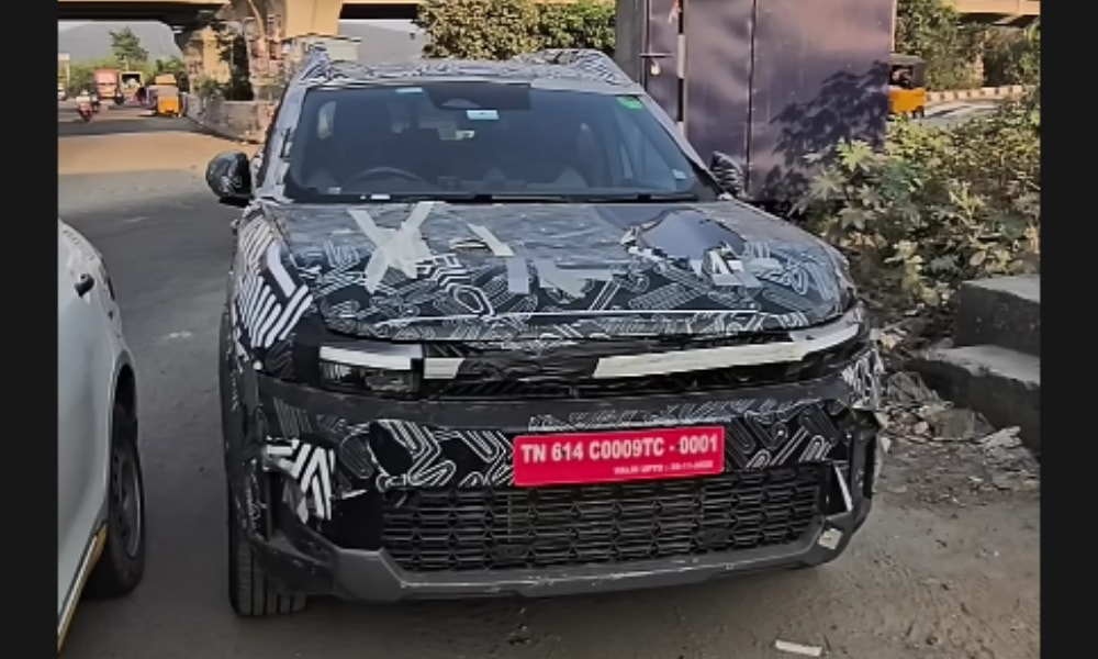 Renault Bigster 7 seater SUV test mule spotted in India with camouflage.