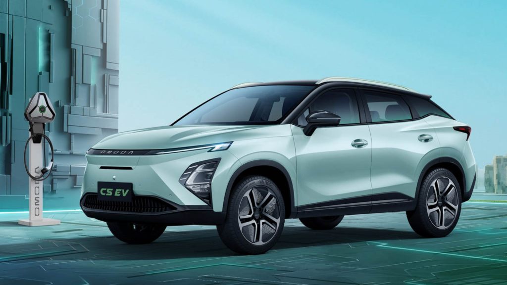 Omoda C5 EV in futuristic urban setting
